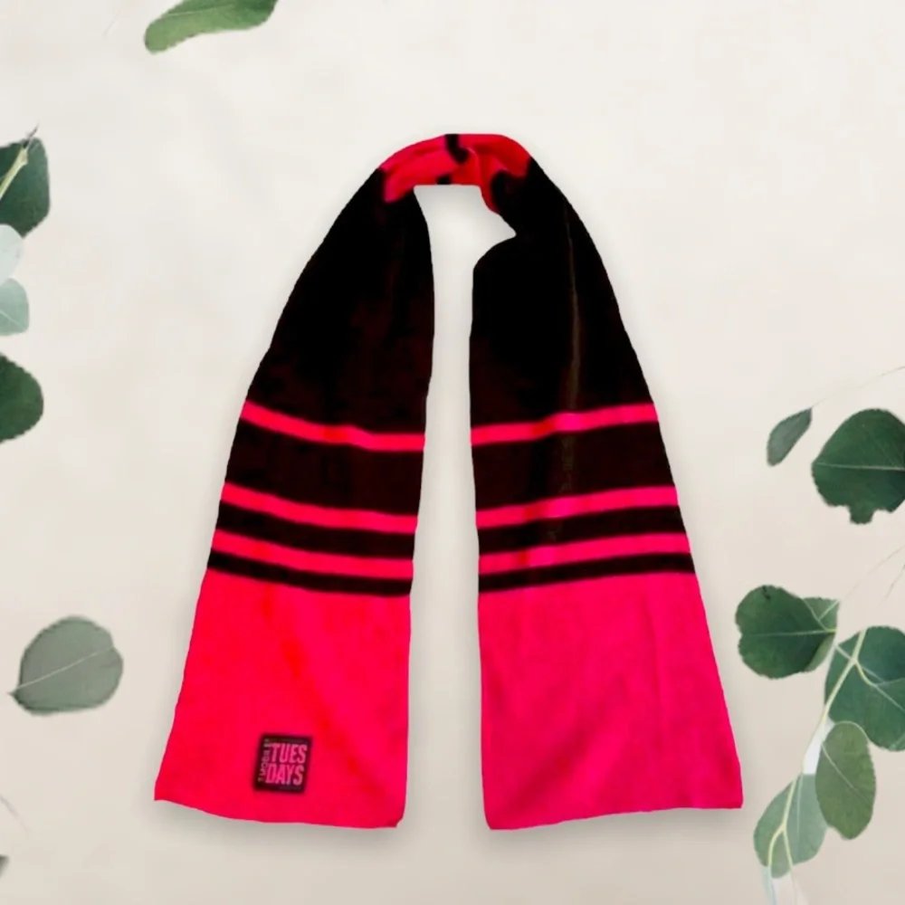 Black & Magenta T-Mobile Tuesday’s Scarf New In Bag